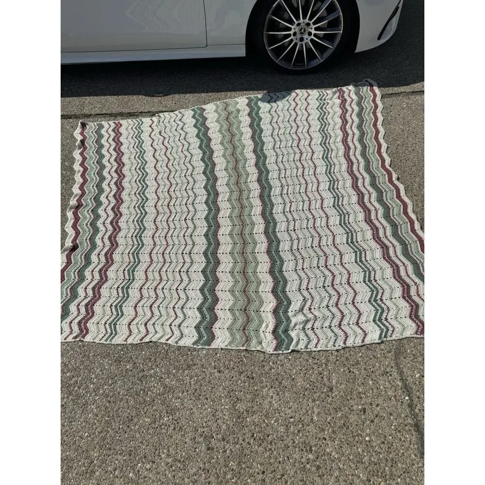 Handmade Crochet Chevron Afghan Blanket Green Burgundy Cream 73x90 Large